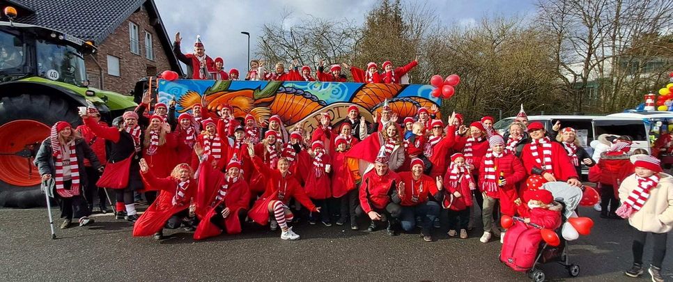 Pünktlich zum Jubiläum ist die KG Elferrat Rott wieder zu einer stattlichen Zahl an Karnevalisten herangewachsen - am Samstag, 7. September, laden sie zur Party in den Saal Hütten.