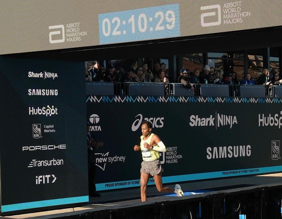 Im Kampf gegen den Krampf: Samuel Fitwi schaffte,  trotz des Oberschenkel-Problems, Platz 13.