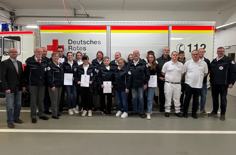 Sie sind richtige Aktivposten in Rheinböllen und Umgebung: Die Ehrung langjähriger und engagierter Rotkreuzler nahm in der Mitgliederversammlung einen breiten Raum ein.