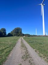 Die seit 2013 stillstehenden Windenergieanlagen werden nun zurückgebaut.
