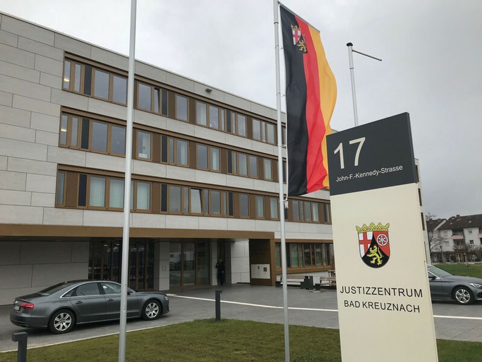 Ein Prozess wegen Brandstiftung beginnt vorm Landgericht Bad Kreuznach.
