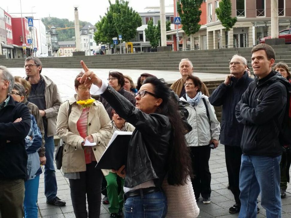 Die Führung von Birgit Spitzley (Foto: FF) erzählt unter anderem...