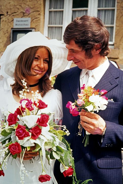 1971 standesamtlich geheiratet genießen Brigitte und Walter Alzer seit 45 Jahren die gemeinsame Zeit in ihrem Garten in Konzen.