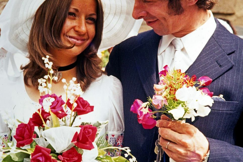 1971 standesamtlich geheiratet genießen Brigitte und Walter Alzer seit 45 Jahren die gemeinsame Zeit in ihrem Garten in Konzen.