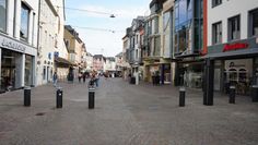 Sicherheitsmaßnahmen in der Fußgängerzone: Neue Poller, hier in der Brotstraße, sollen für mehr Schutz im Innenstadtbereich sorgen.