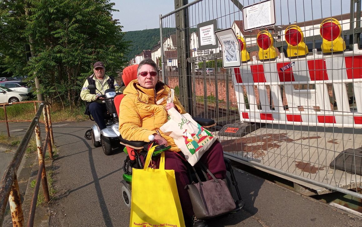 Die Fußgängerüberquerung "Löwensteg" fällt weg und erschwert besonders für Rollstuhlfahrer das Erreichen der Innenstadt.