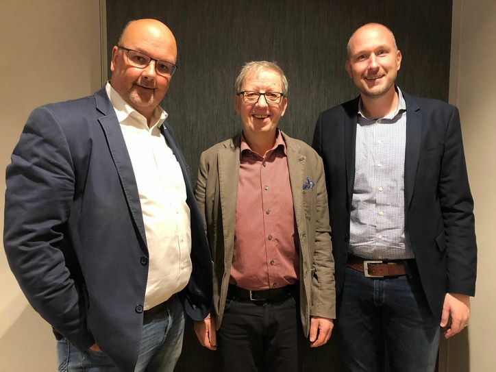 Schulterschluss: Die Fraktionsvorsitzenden Dirk Kleis (FWG), Ernst Weires (Bündnis90/ Die Grünen) und Andreas Kruppert (CDU) forcieren den Klimaschutz. Foto: Sybille Schönhofen