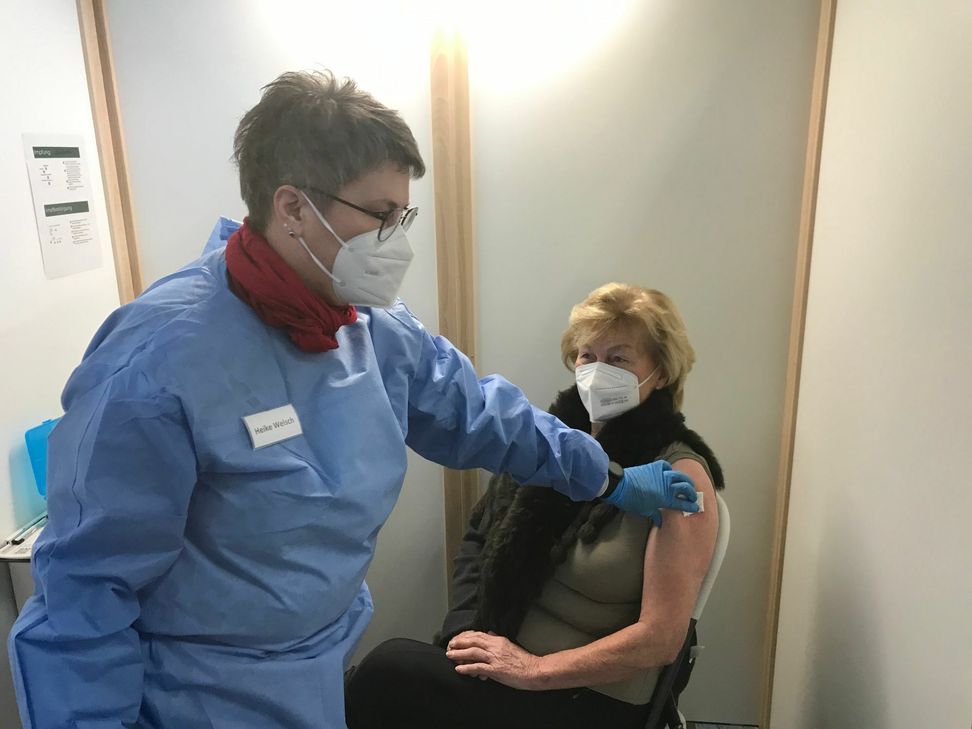 Im mittlerweile geschlossenen Impfzentrum in Landkern (Foto) wurden zahlreiche Cochem-Zeller gegen das Corona-Virus geimpft. Jetzt könnte eine erneute Öffnung des Impfzentrums dafür sorgen, dass Cochem-Zeller noch schneller geimpft werden. Foto: Archiv