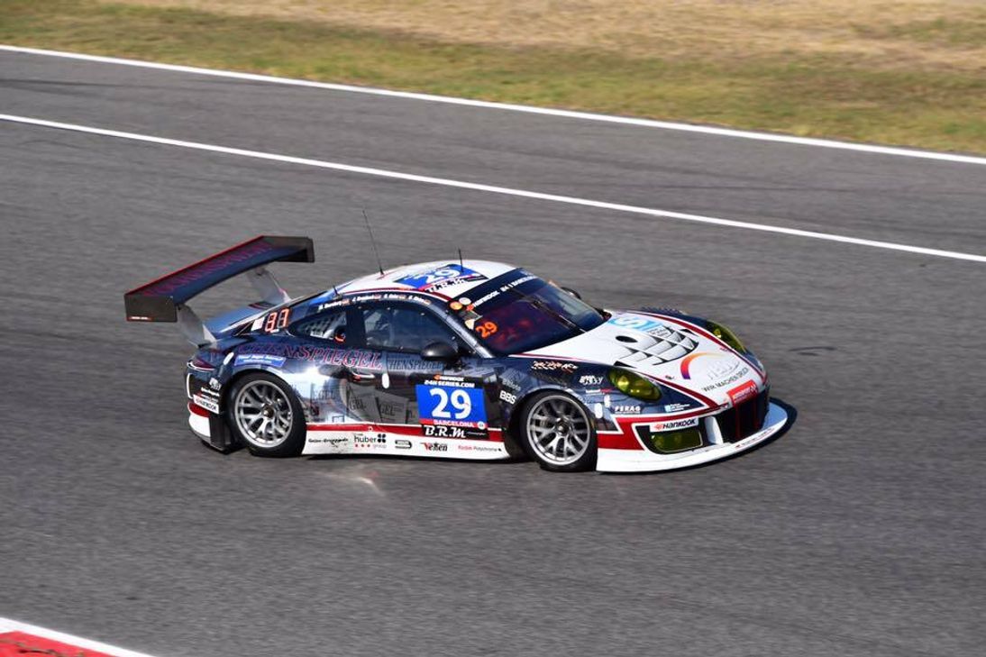 In Barcelona geht der Wochenspiegel-Porsche mit der Nummer 29 von der achten Position aus ins Rennen.