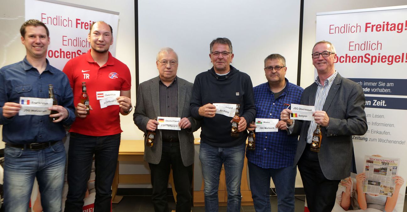 Strahlende Gesichter nach getaner Arbeit (v.l.): Stefan Schmieder, Steffen Lange (beide FSV Tarforst), Hans-Peter Dellwing, Paul Linz, Thomas Marx und Werner Gorges. Foto: Schwarz
