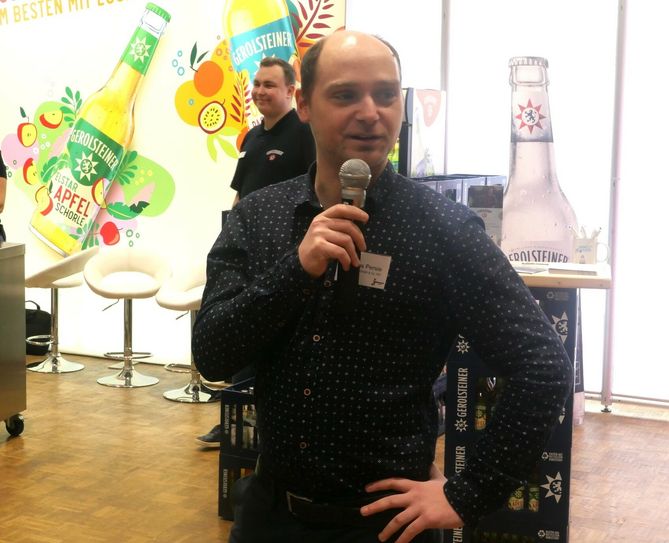 Andreas Persie, Geschäftsstellenleiter Rheinland-Pfalz  im Weiss-Verlag, auf der Jobmesse 2023.