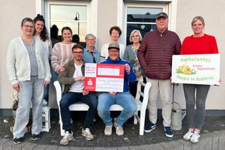 Die Spenden des Charity-Weihnachtsmarktes wurden kurz vor Ostern übergeben.