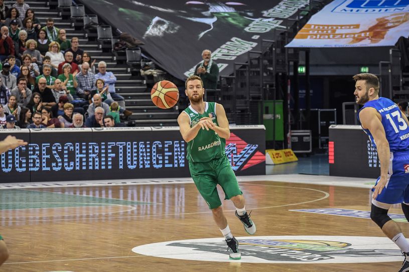 Simon Schmitz im Heimspiel gegen Karlsruhe. Foto: RÖMERSTROM Gladiators