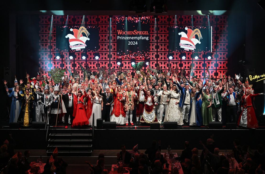 Der WochenSpiegel-Prinzenempfang bringt sie alle zusammen - die Prinzenpaare und Hoheiten der Karnevalsvereine aus der Region. Jetzt Tickets für den Prinzenempfang am 20. Februar 2025 sichern!