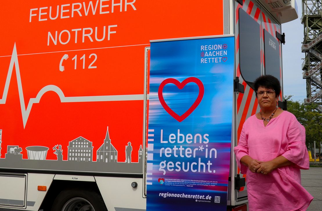 Ersthelfer gesucht: Claudia Moll MdB wirbt für die Teilnahme an der App »Region Aachen rettet«.