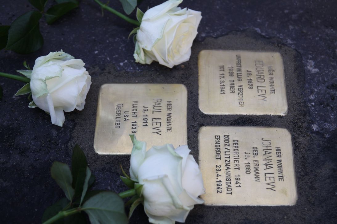 Stolpersteine in Saarburg.