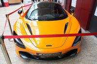 ... vielleicht das Highlight für Sportwagenfans: ein McLaren 720S Coupé in den Räumlichkeiten der Kreissparkasse Bitburg-Prüm.