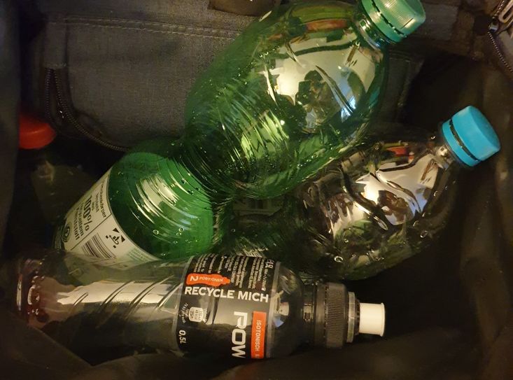 Glücklicher Pfandfinder oder doch lieber nicht viel Aufhebens drum machen? Immerhin ist es bares Geld...