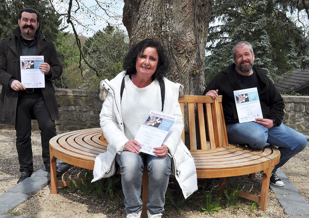 Engagiert für Vielfahrt: v. l. Roland Kuhlen (KoBIZ / Kreis Euskirchen), Lydia Honecker (Aktion Neue Nachbarn / Caritas Euskirchen) und Alexander Neubauer (Caritas Eifel)