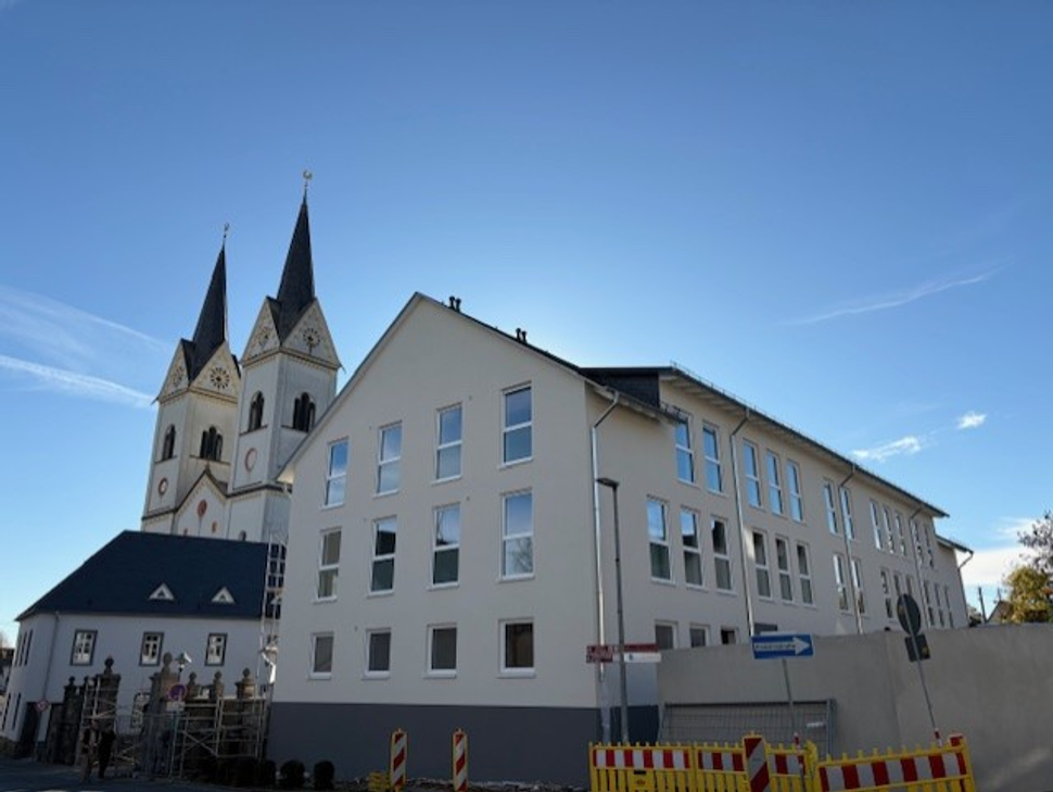 Zum 1. Dezember stehen in unmittelbarer Nähe des Seniorenzentrums 13 neue Seniorenwohnungen zur Verfügung.