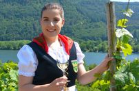 Jasmin I. aus dem Hause Olinger wird 69. Mehringer Weinkönigin