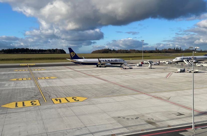 Blick auf die neue Vorfeldfläche am Flughafen Hahn.