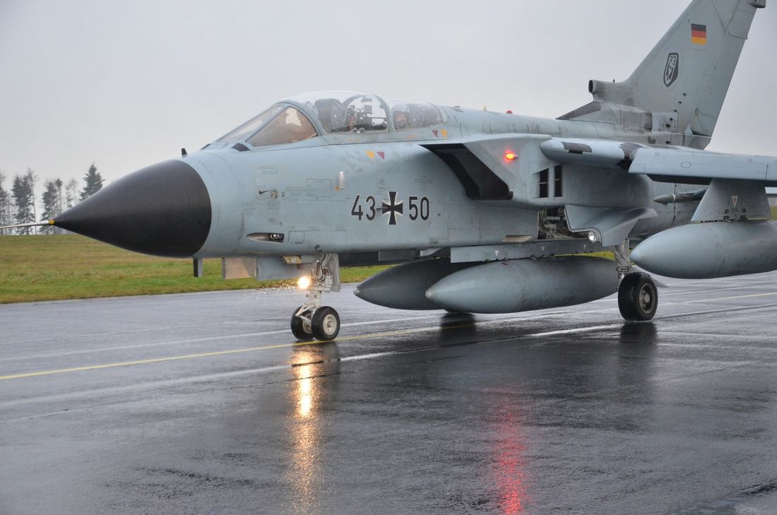 Die Tornados werden als Aufklärungsflugzeuge im Kampf gegen den Islamischen Staat (IS) eingesetzt.