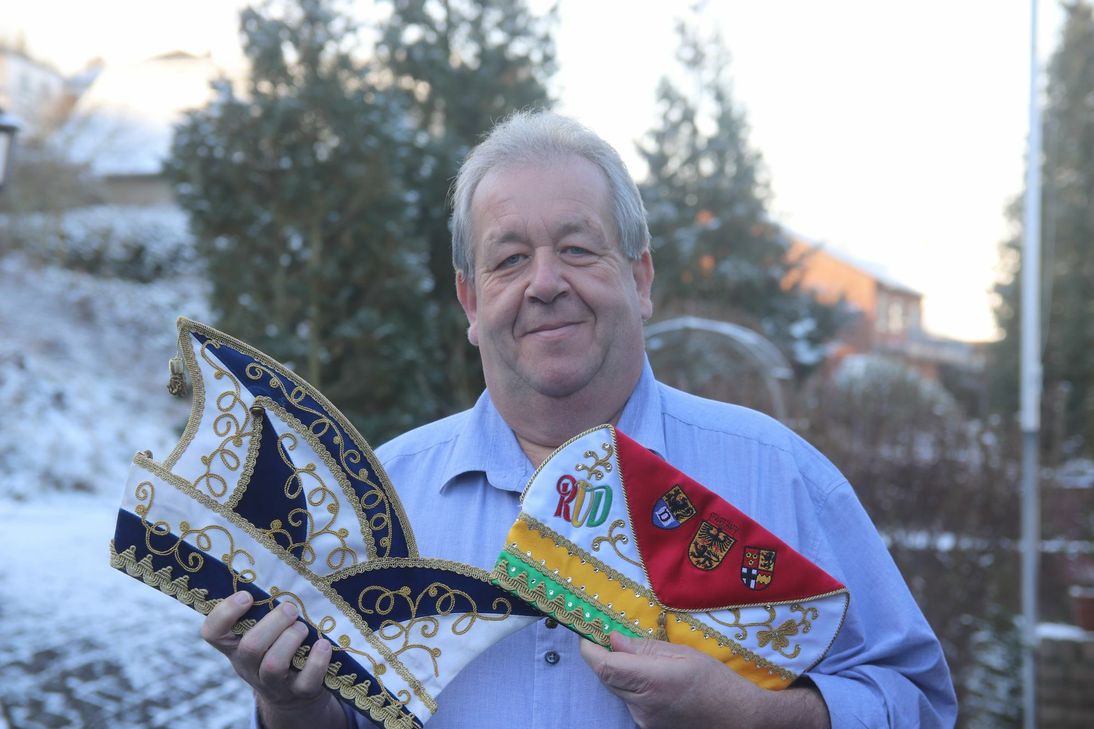 Norbert Niebes ist sowohl bei der KG Blau-Weiß Schleiden als auch beim Regionalverband Düren im Bund deutscher Karneval aktiv. Foto: Nolden