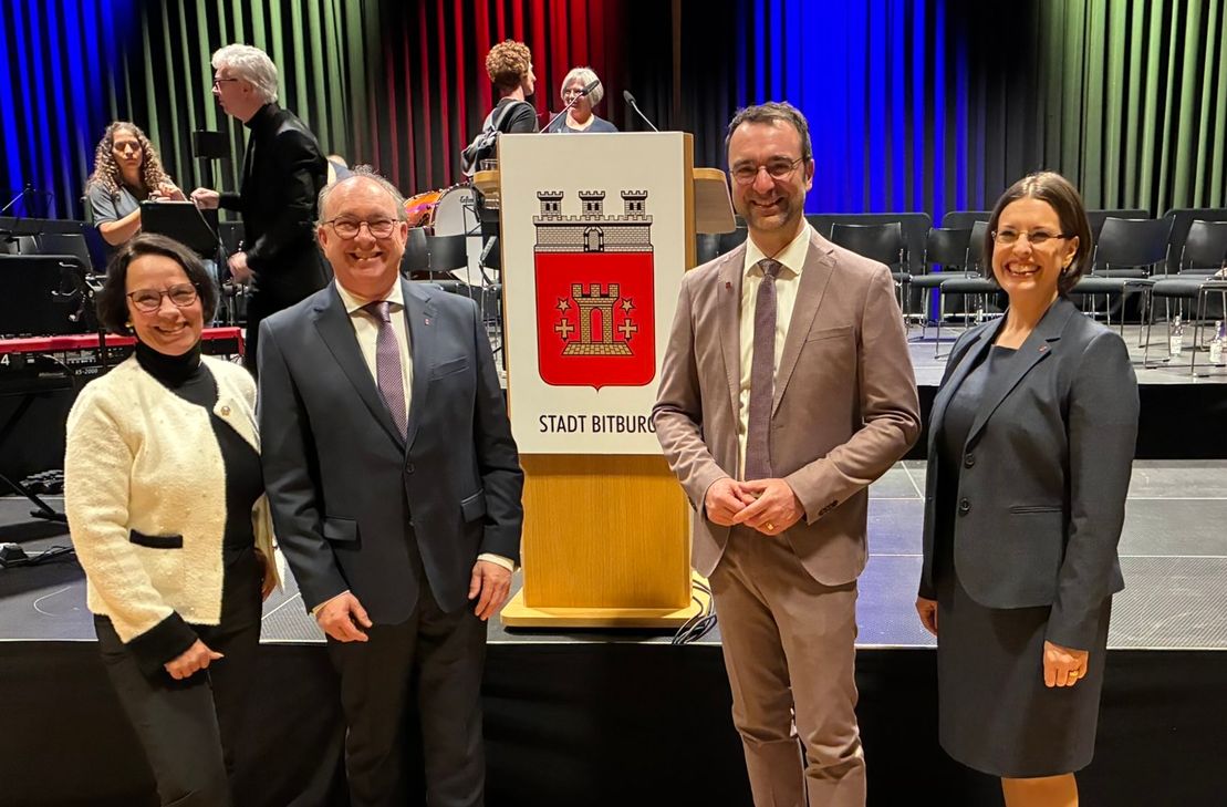 Bürgermeister Heiko Jakobs mit seinen
Beigeordneten Irene Weber, Michael Ringelstein und
Katharina Gangolf.