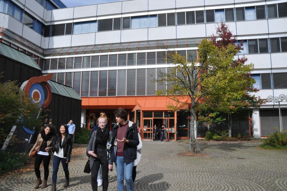 An der Uni Trier können Interessierte sich noch bis zum 16. September für einen Studienplatz bewerben. Foto: Uni Trier