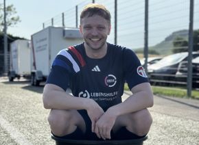 Der gelernte Sport- und Gesundheitstrainer Danny Thiel aus Binsfeld hat mit "erledigbar" einen Service gegründet, der Menschen belastende Telefonate und organisatorische Anrufe abnimmt