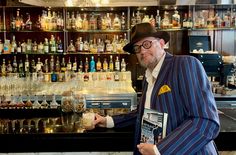 Ulrich Krentz bei einem der Schauplätze in London