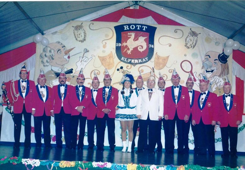 Dorffeste und private Feiern finden im Saal Hütten statt.