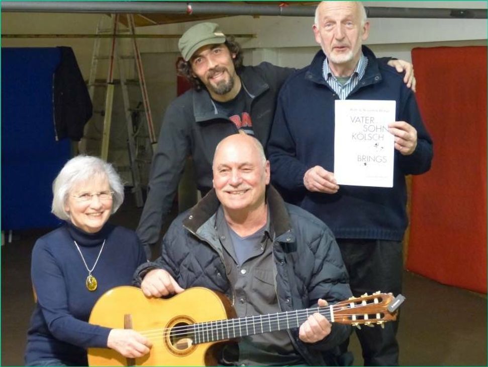 Dorffeste und private Feiern finden im Saal Hütten statt.