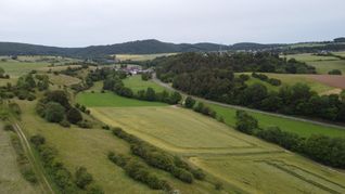 Bei Gilsdorf soll eines der geplanten Hochwasserrückhaltebecken gebaut werden. Dort fließt der Eschweiler Bach in Richtung Erft.