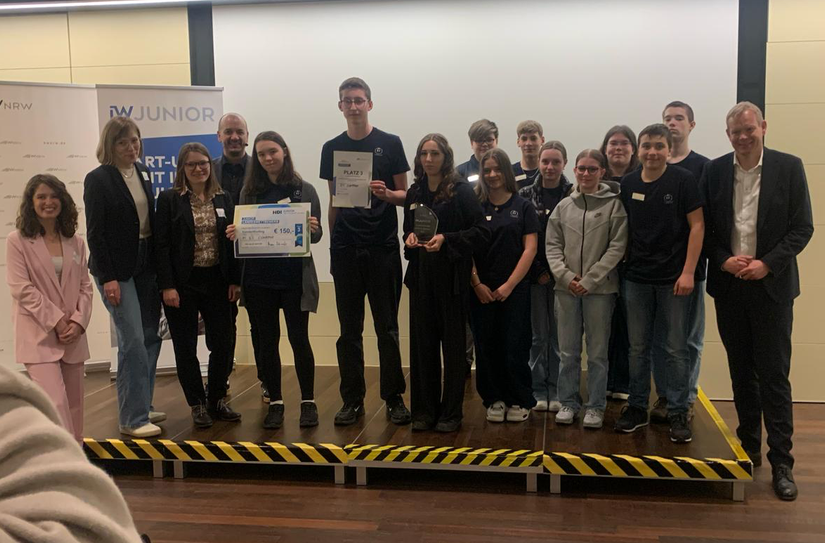 Der Erfolg beim Landeswettbewerb zeigt eindrucksvoll, wie praxisnahes Lernen Schüler motivieren und fördern kann. Die KS Company ist dabei längst mehr als nur ein Schulprojekt – sie ist gelebtes Unternehmertum mitten in der Nordeifel.