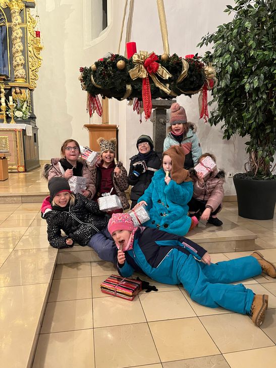 Salmer Kinderkirche im Dezember
