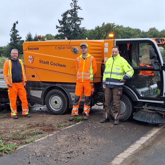 Am Bauhof Cochem durfte auch die Kehrmaschine aus nächster Nähe bestaunt werden.