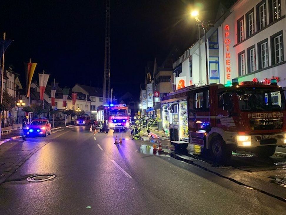 Die Hauptstraße war halbseitig gesperrt. Foto: FFW Adenau
