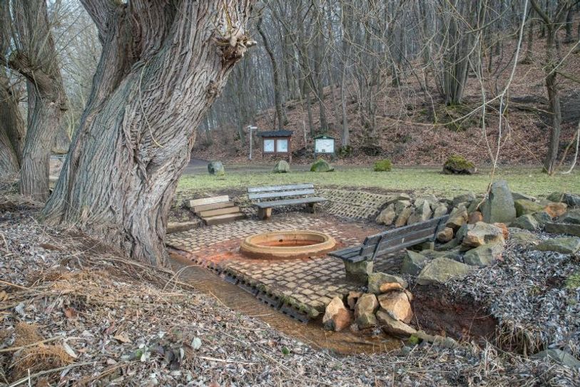 Beschaulicher Rastplatz am Römerbrunnen.