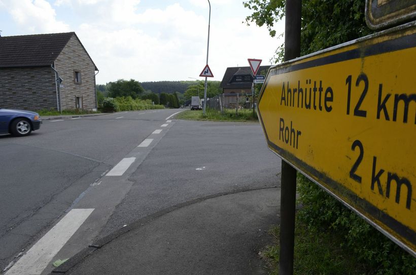 So wird auch die Kreisstraße zwischen Tondorf und Rohr gesperrt. mn-Fotos