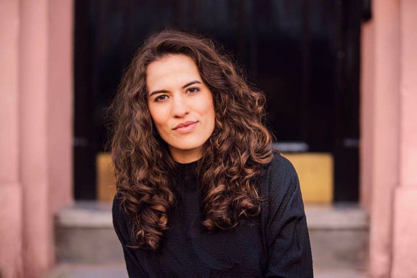 Mona Ameziane liest am 10. Mai im FGV aus »Basidis Dach«, dem Aufwachsen zwischen zwei Kulturen.