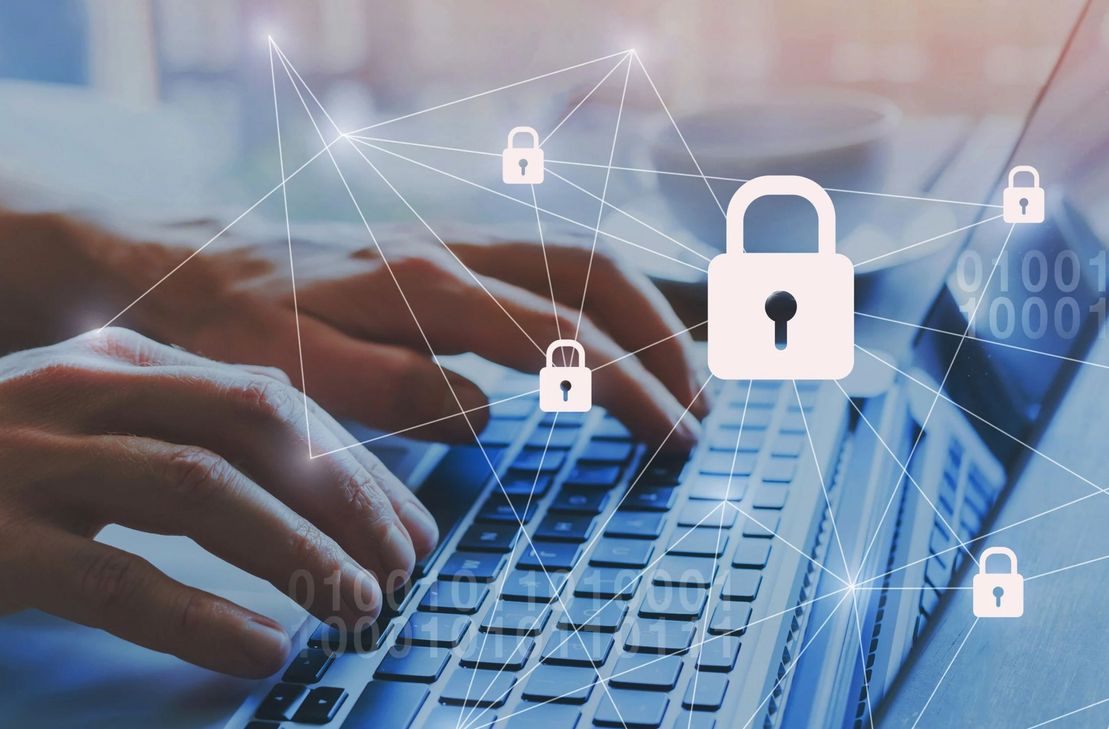 Rheinland-pfälzische Rechenzentren haben wegen möglicher Sicherheitslücken ihre IT-Systeme vorsorglich runtergefahren.