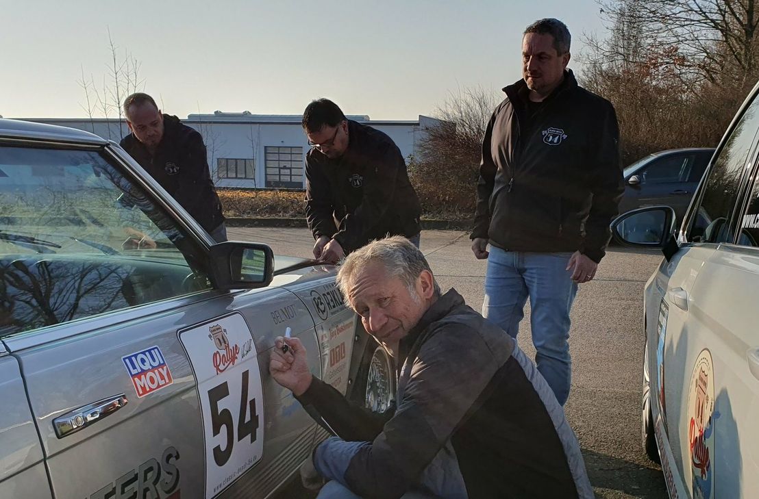 Schirmherr der Veranstaltung ist der rennfahrer Niki Schelle.