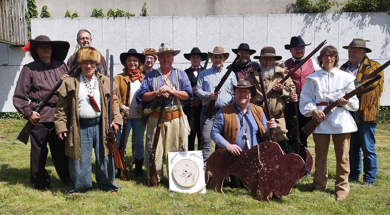 Die Schützen der Vorderladergruppe des Schützenvereins Mayen-Hausen.