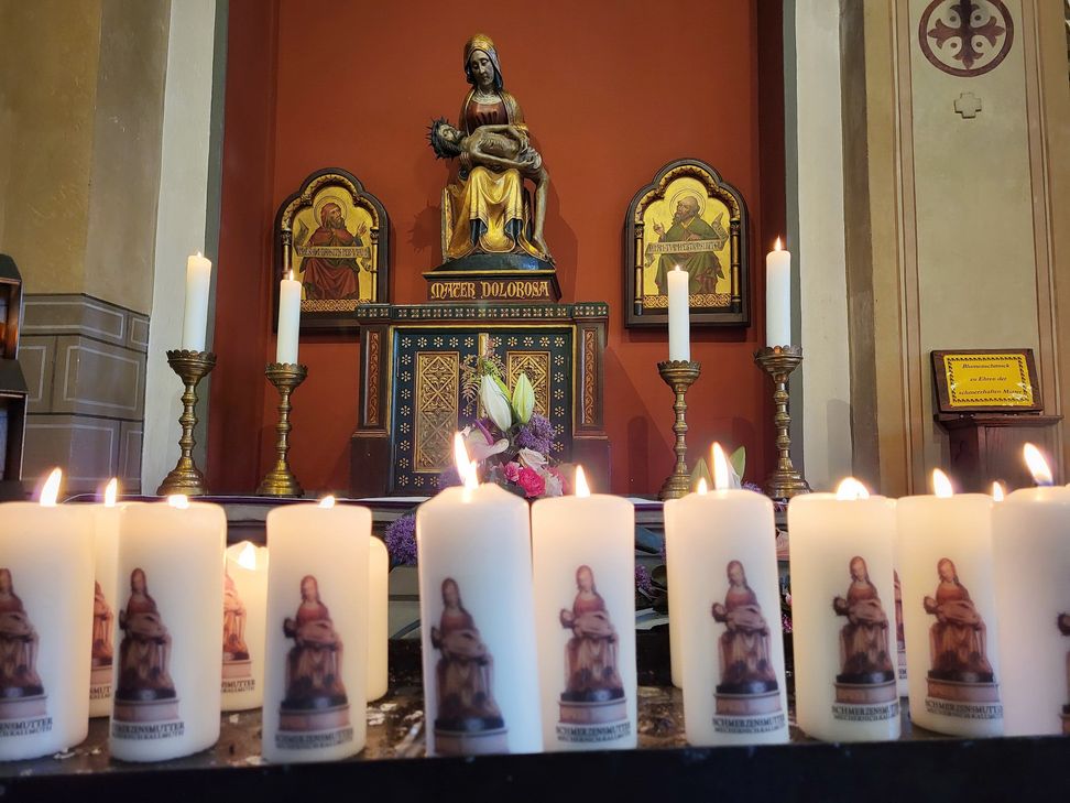 Das Kallmuther Gnadenbild der Schmerzhaften Mutter Gottes ist wieder das Ziel vieler Pilger.