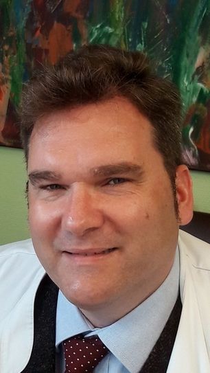 Dr. Bernhard Landers