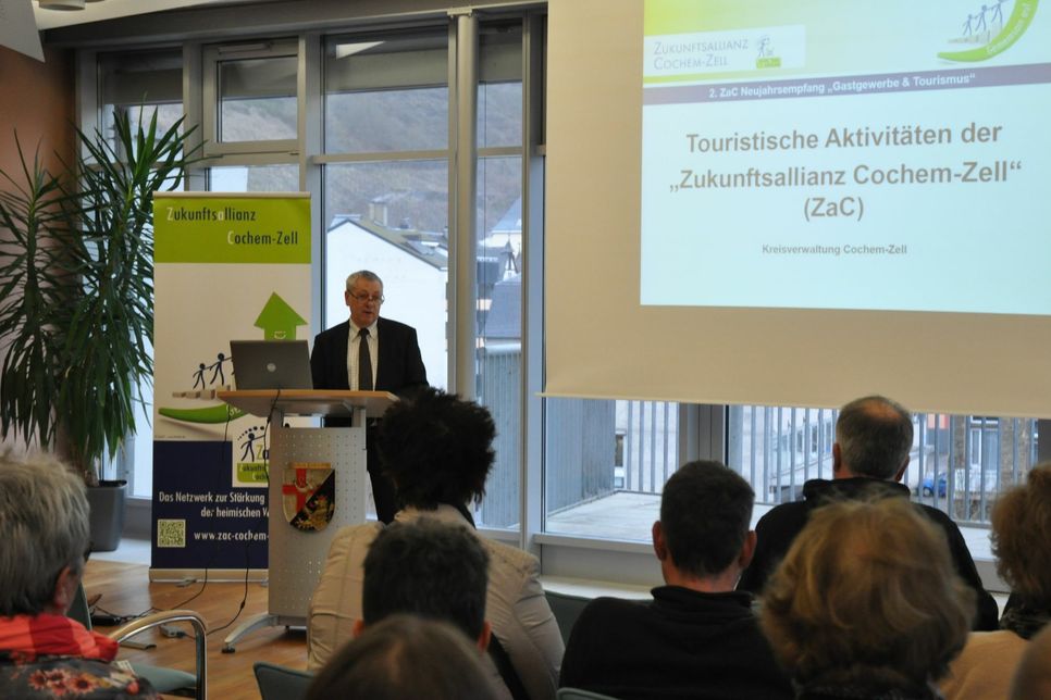 Landrat Manfred Schnur hob in seiner Ansprache die Bedeutung des Tourismus für den Landkreis Cochem-Zell hervor.