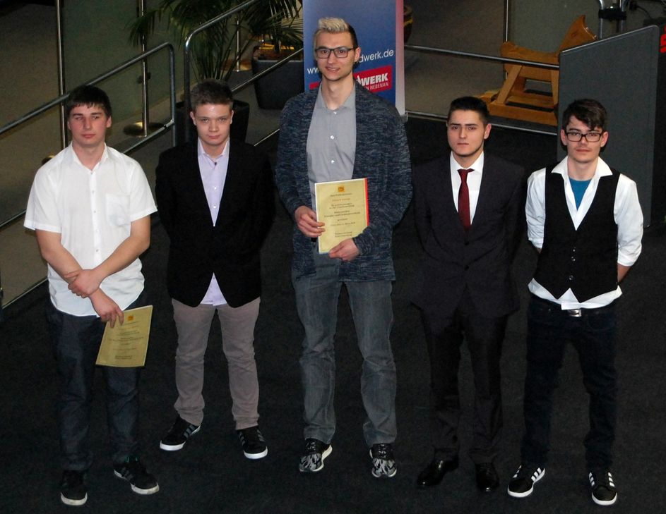 Die Jahrgangsbesten: Tristan Lars Kreiner, Patrick George, Sascha Klemens, Emilio Manuel Quantara und Sebastian Welsch