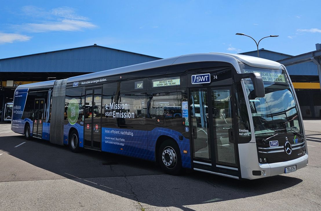 Symbolfoto Bus